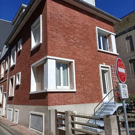 Appart En 1er Etage A 120m De La Le Tréport