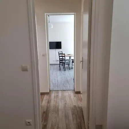 Daire Appart En 1er Etage A 120m De La *