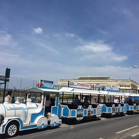 Daire Appart En 1er Etage A 120m De La